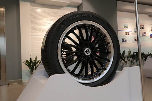 伟巴斯特的极致天窗工艺澳门新葡京app遇见(图5)