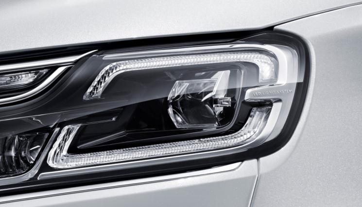 伟巴斯特的极致天窗工艺澳门新葡京app遇见(图21)