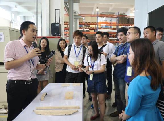 伟巴斯特的极致天窗工艺澳门新葡京app遇见(图16)