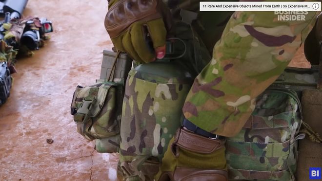 “72小时”外出任务的武器与装备套装新葡京娱乐城新西兰陆军前沿航空引导员(图6)